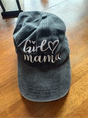 “Girl mama” hat